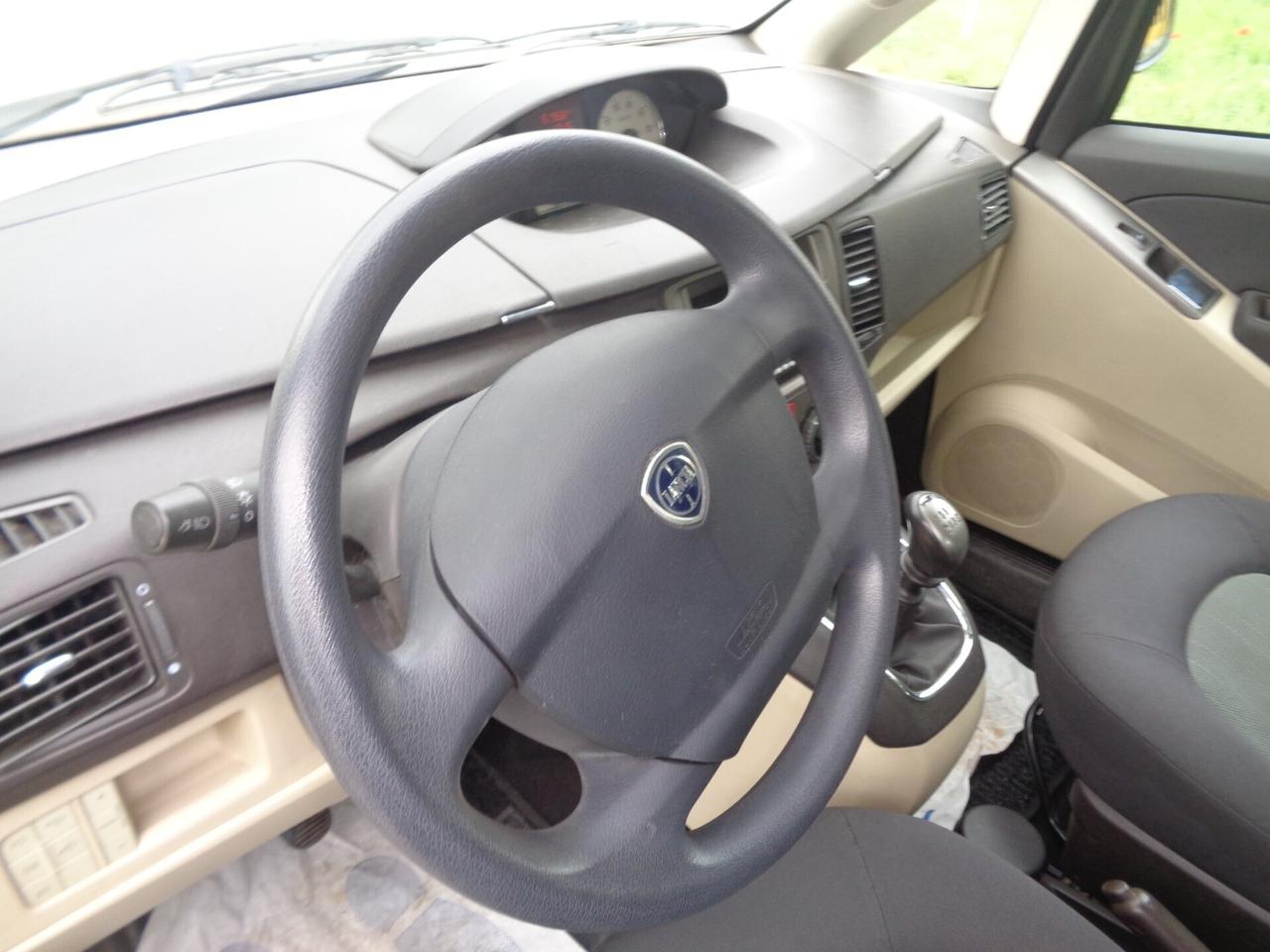 MUSA 1.4 16V Oro distribuzione km0