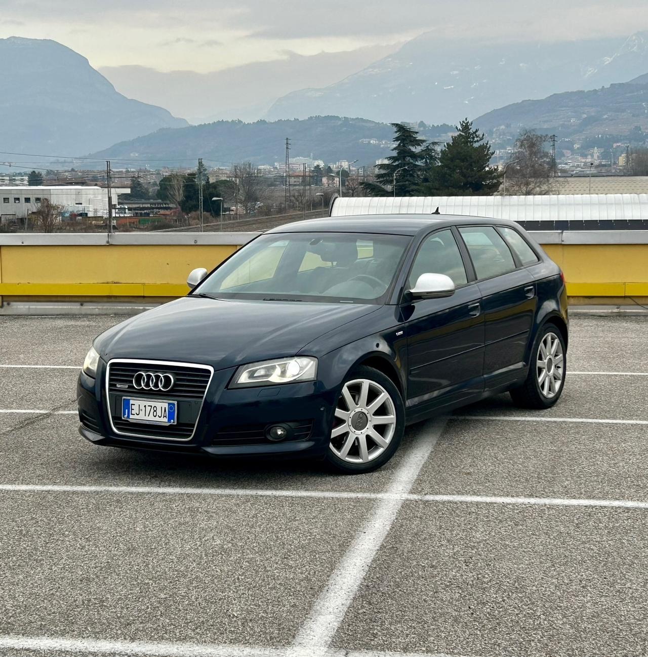 Audi A3 Sportback 2.0 16V TDI Ambition S-Line