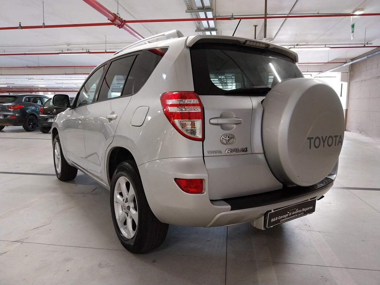 Toyota RAV 4 RAV4 2.2 D-4D 150 CV DPF Exclusive