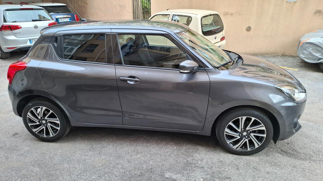 Suzuki Swift 1.2 Hybrid Top