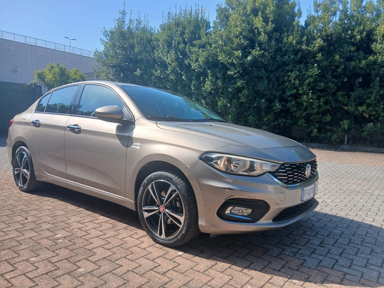 Fiat Tipo 1.6 Mjt 4 porte Lounge