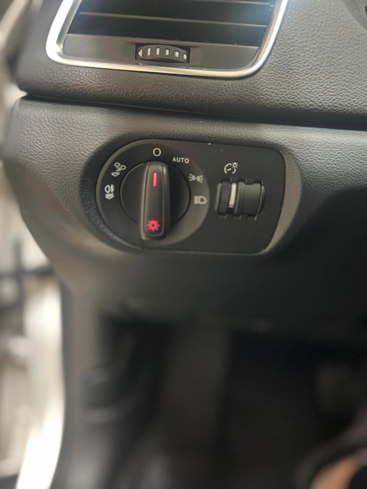 Audi Q3 2.0 TDI 120 CV S tronic Design