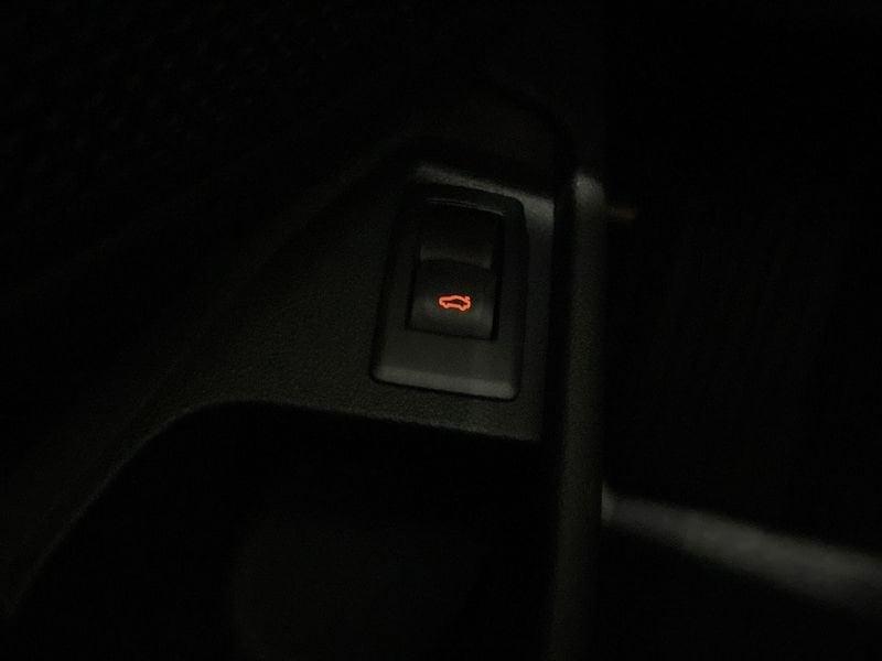 BMW Serie 3 Touring 318d Touring mhev 48V MSport Pro auto