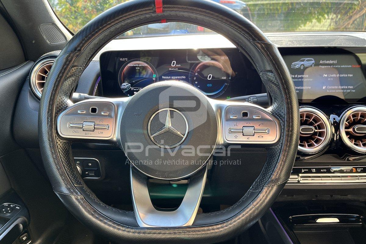 MERCEDES EQB 300 4Matic Premium