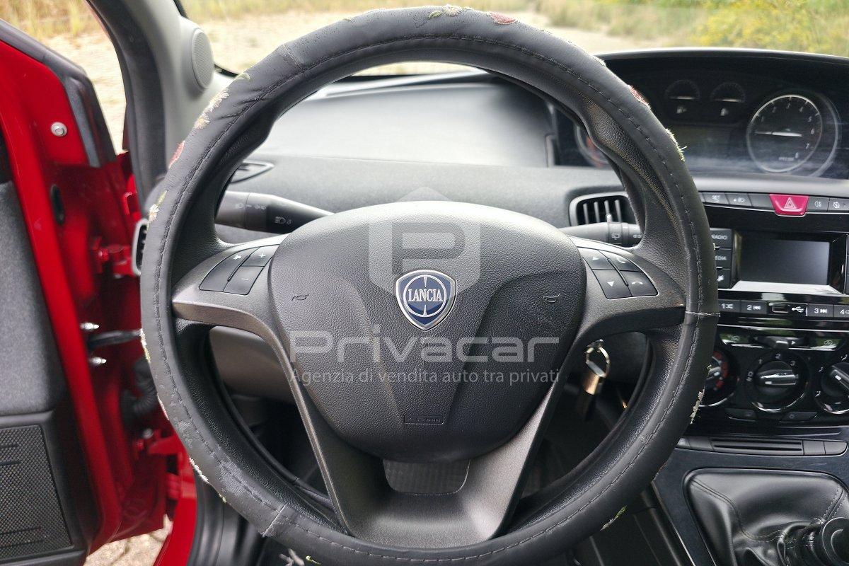 LANCIA Ypsilon 1.0 FireFly 5 porte S&S Hybrid Ecochic Silver