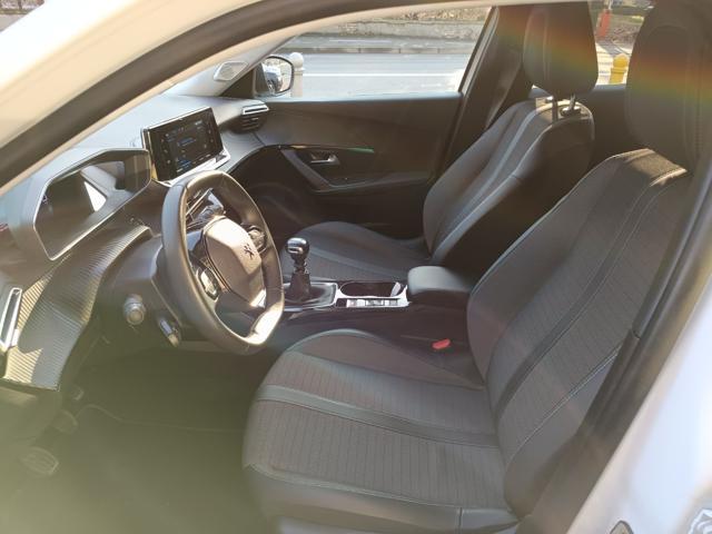 PEUGEOT 2008 BlueHDi 110 S&S Allure