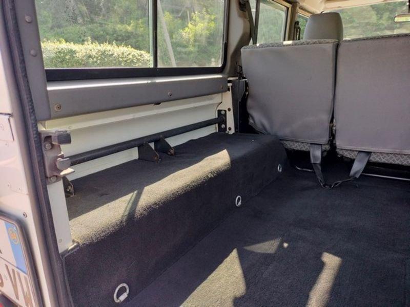 Land Rover Defender Defender 110 2.5 Td5 cat Station Wagon SE