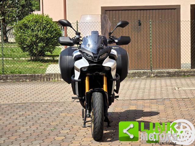 YAMAHA Tracer 9 GT Tris Quick-Shifter Tris di borse originali.