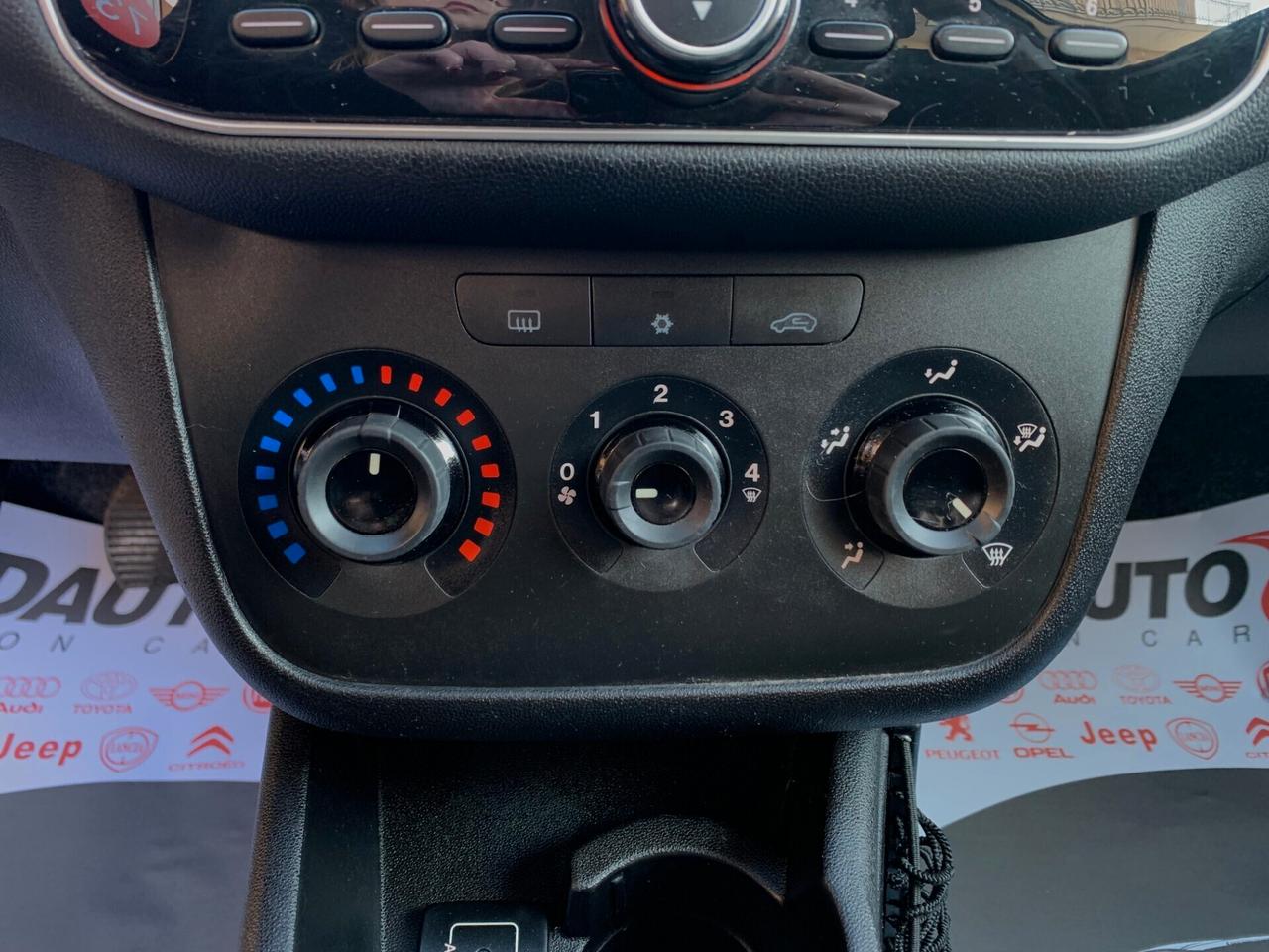 Fiat Punto 1.4 8V 5 porte Easypower Lounge