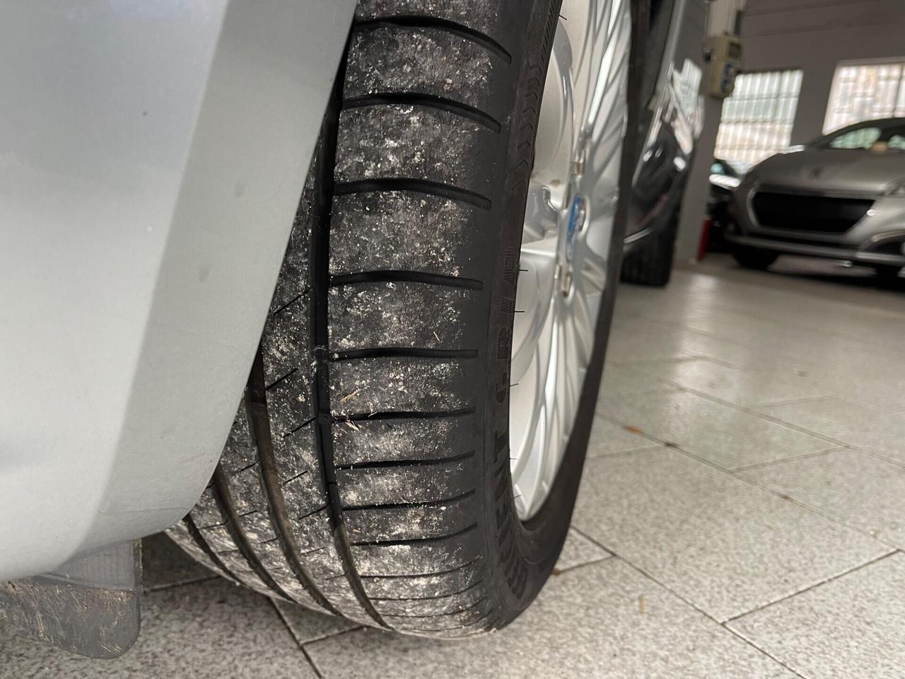 Ford Galaxy 2.0 TDCi 163 CV Powershift Titanium 7 POSTI