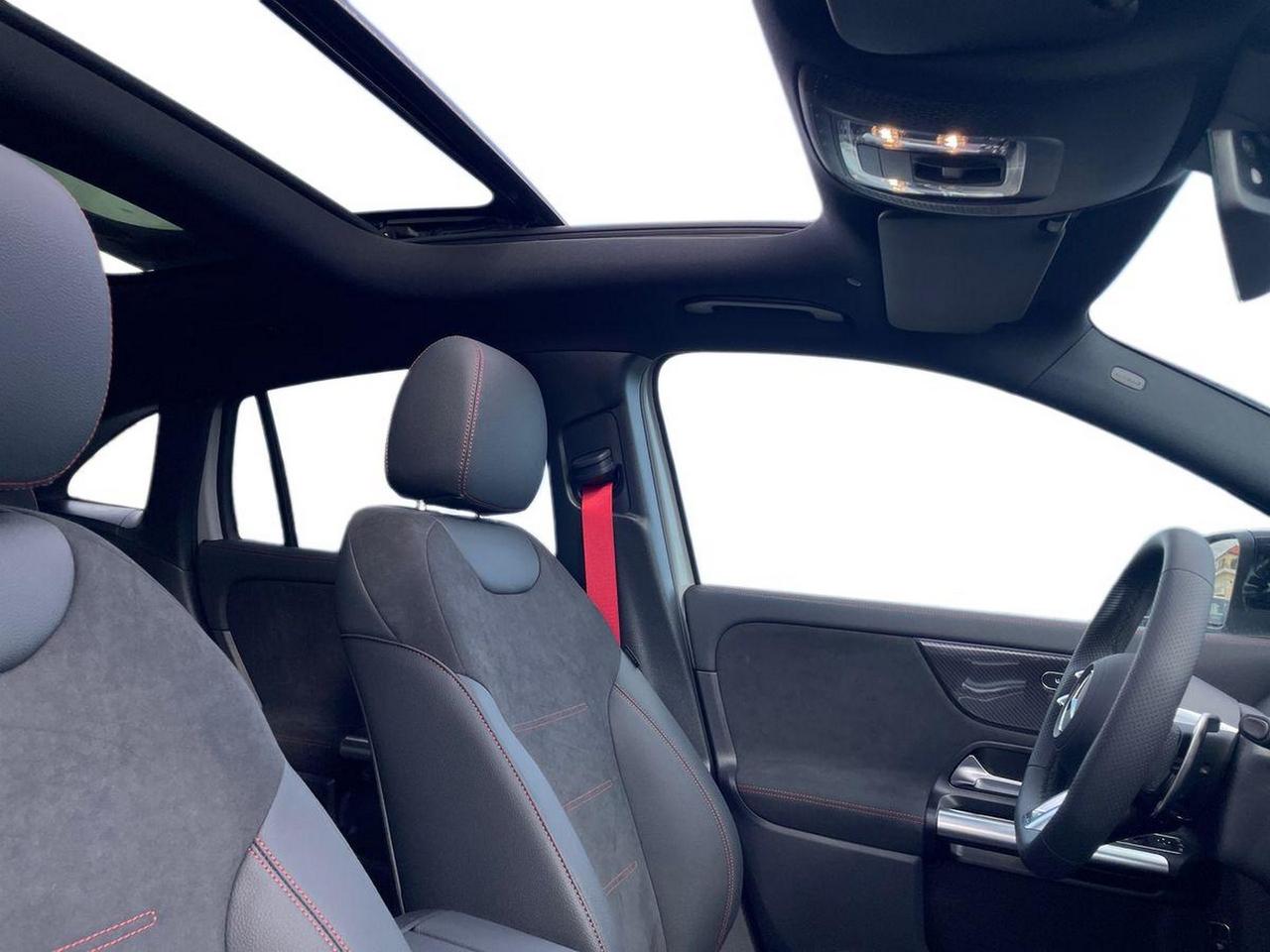 Mercedes-Benz Mercedes-AMG GLA 35 4MATIC