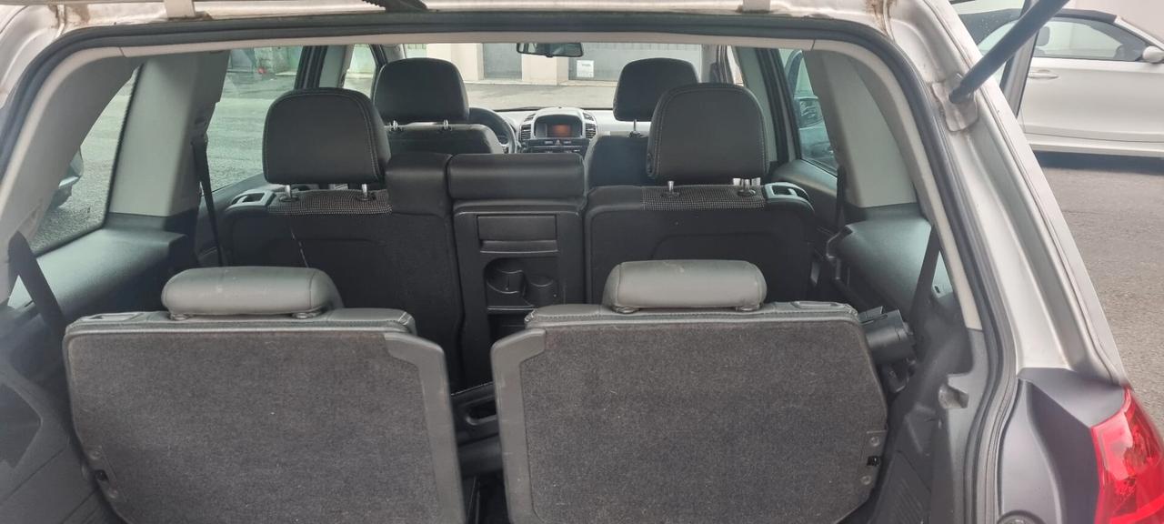 Opel Zafira 1.6 16V VVT Cosmo