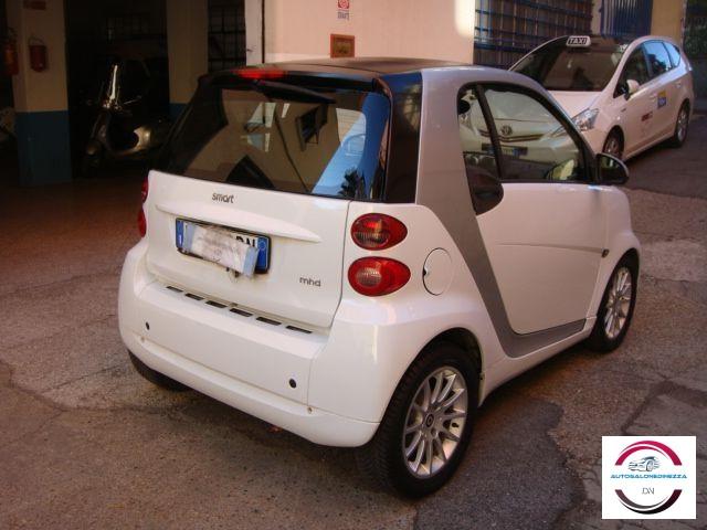 SMART - Fortwo - 1000 52 kW MHD coupé passion