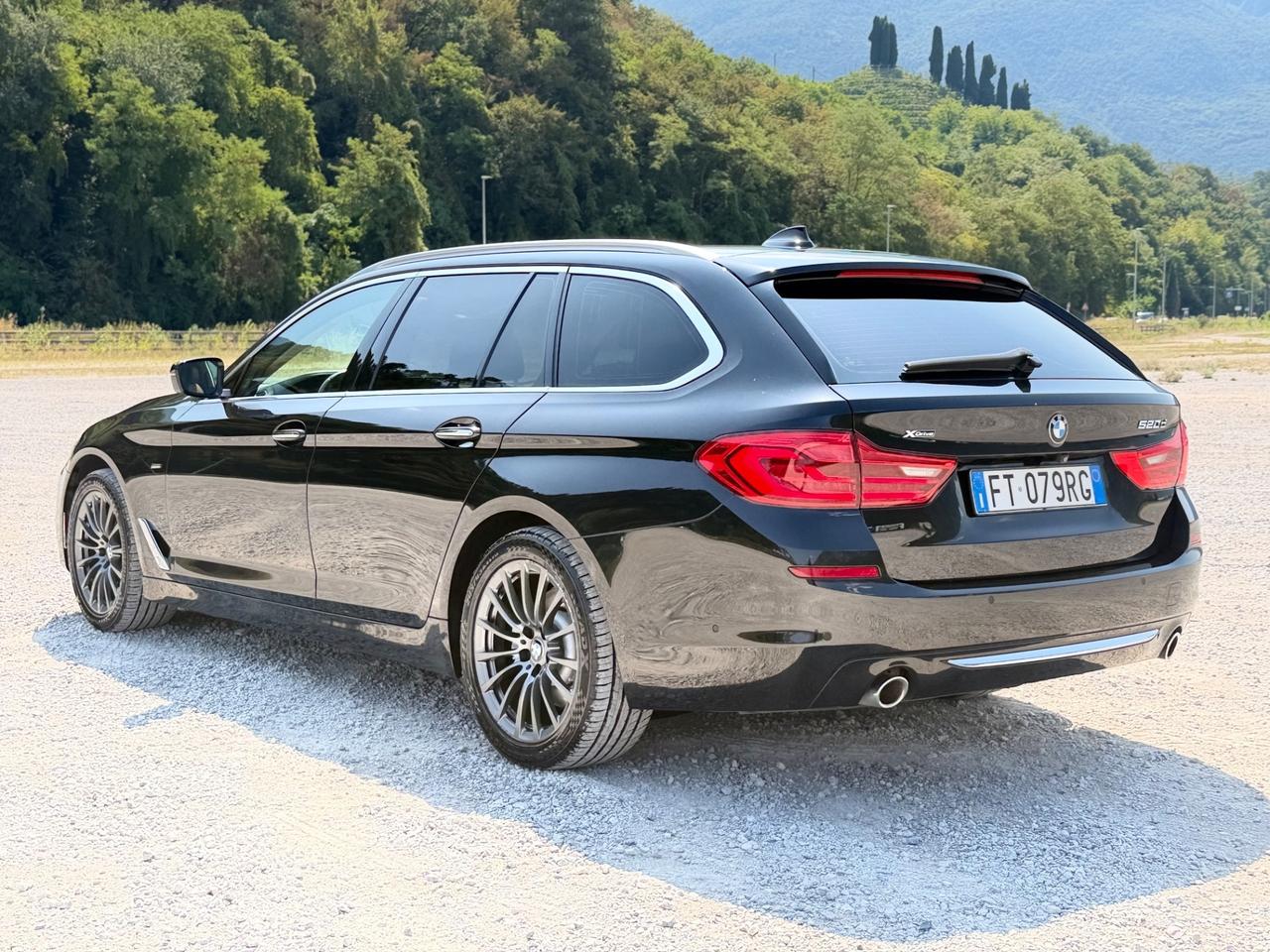 Bmw 520 520d Touring Luxury X-Drive