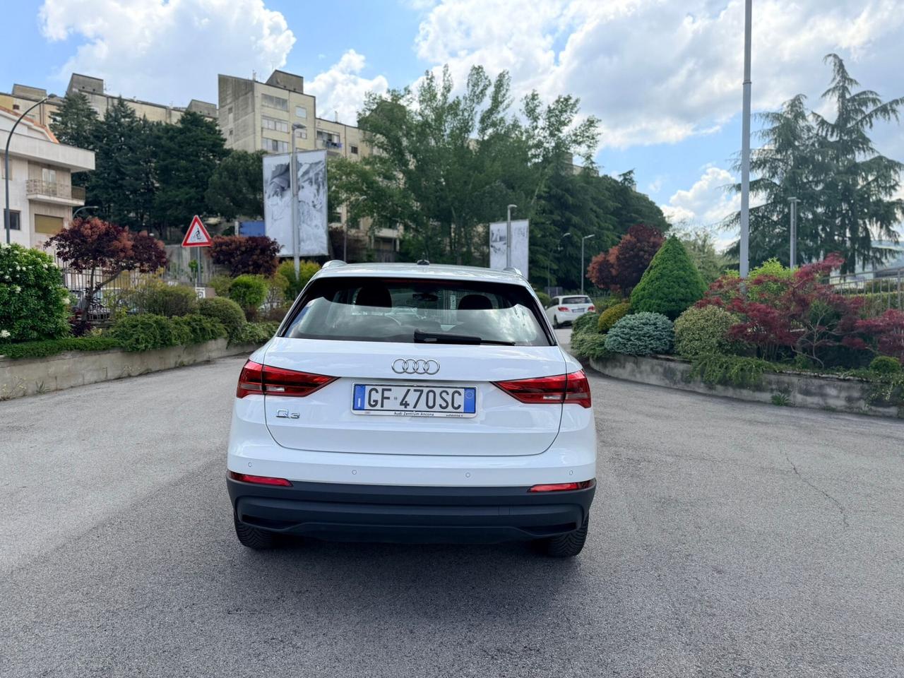 AUDI Q3 35 TDI S TRONIC BUSINESS