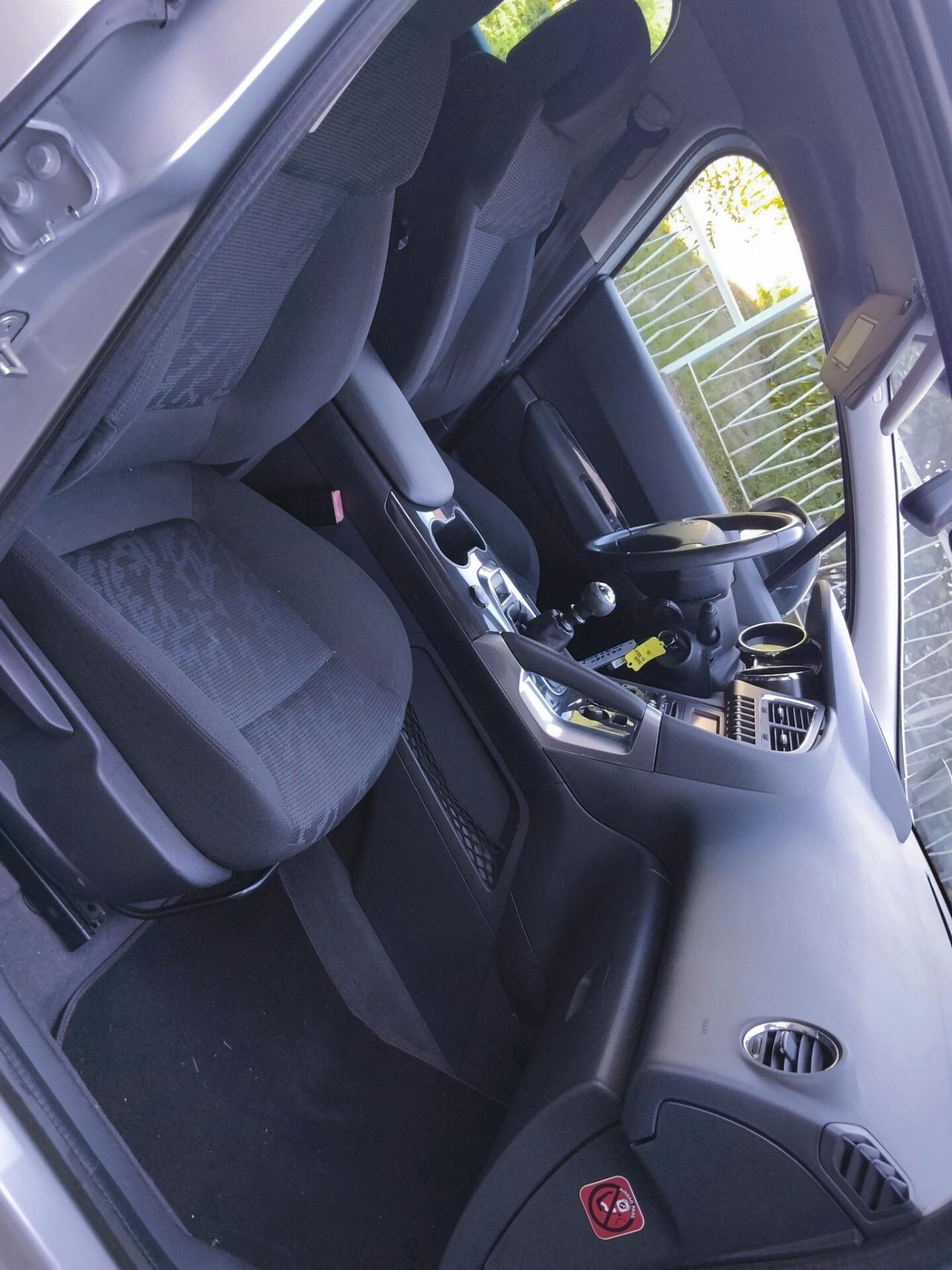 Peugeot 3008 1.6 HDi 112CV Active