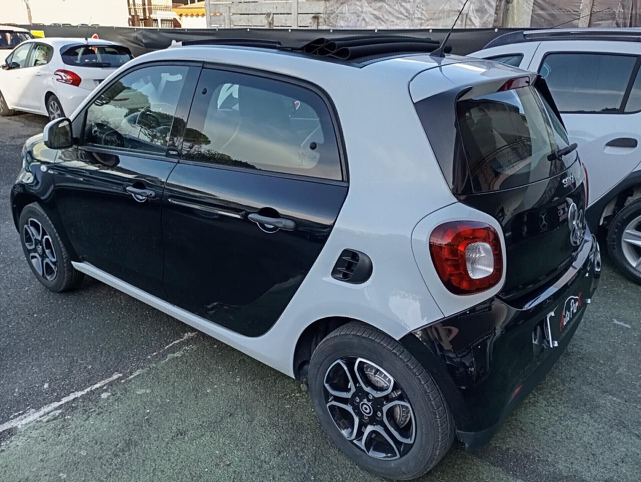 Smart ForFour Cabrio 1.0 70CV Prime Aut.