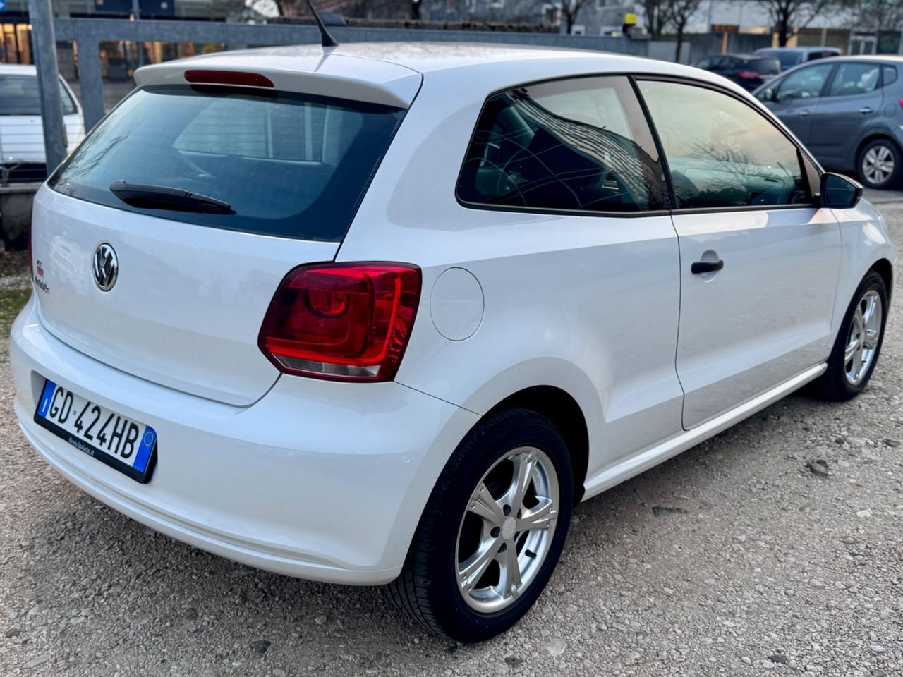Volkswagen Polo 1.2 60cv Benzina Neopatentati 2011