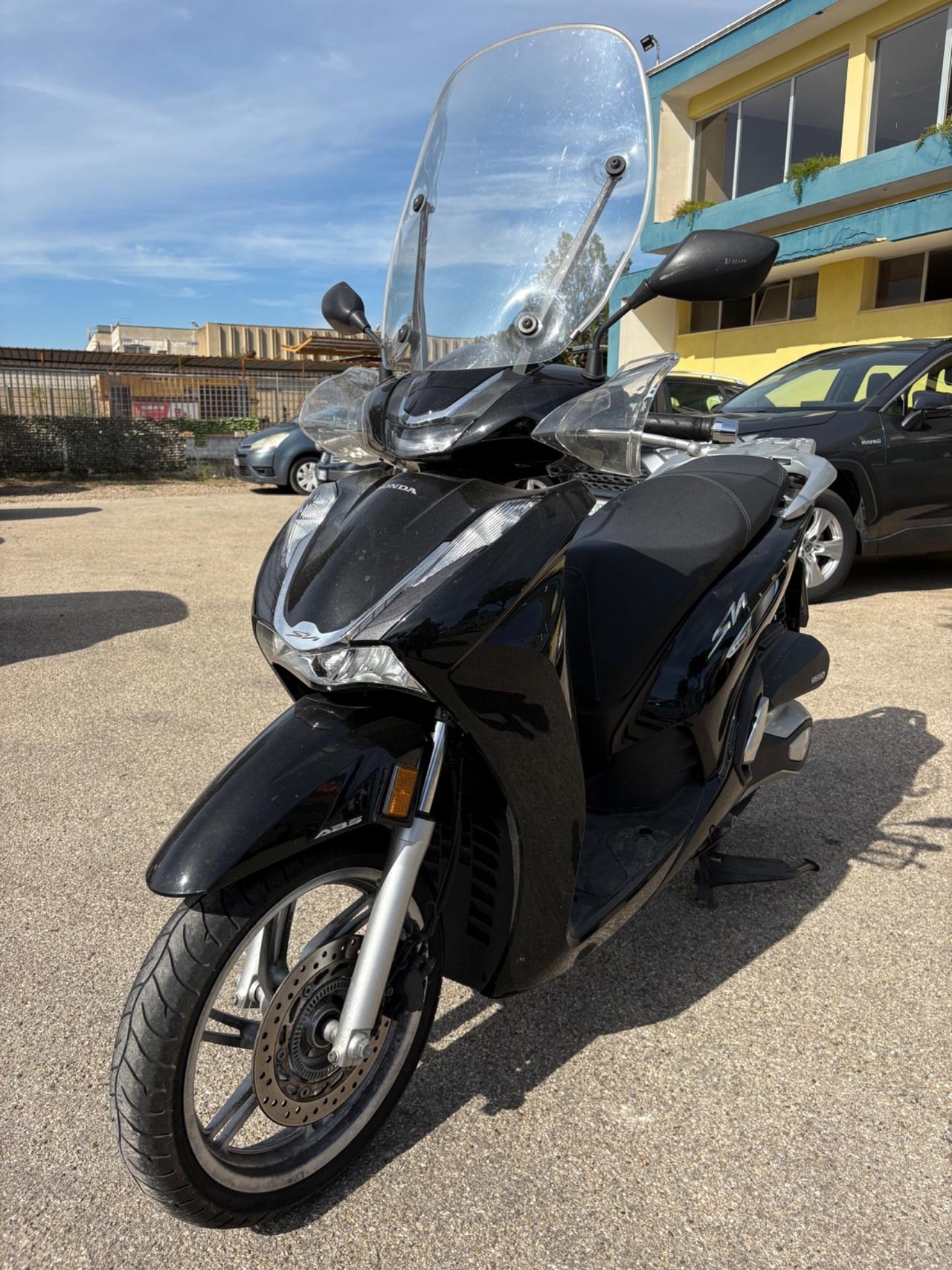 Honda SH 350
