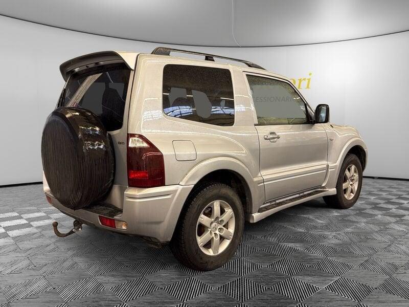 Mitsubishi Pajero 3.2 - 16V DI-D 3p. aut. Intense