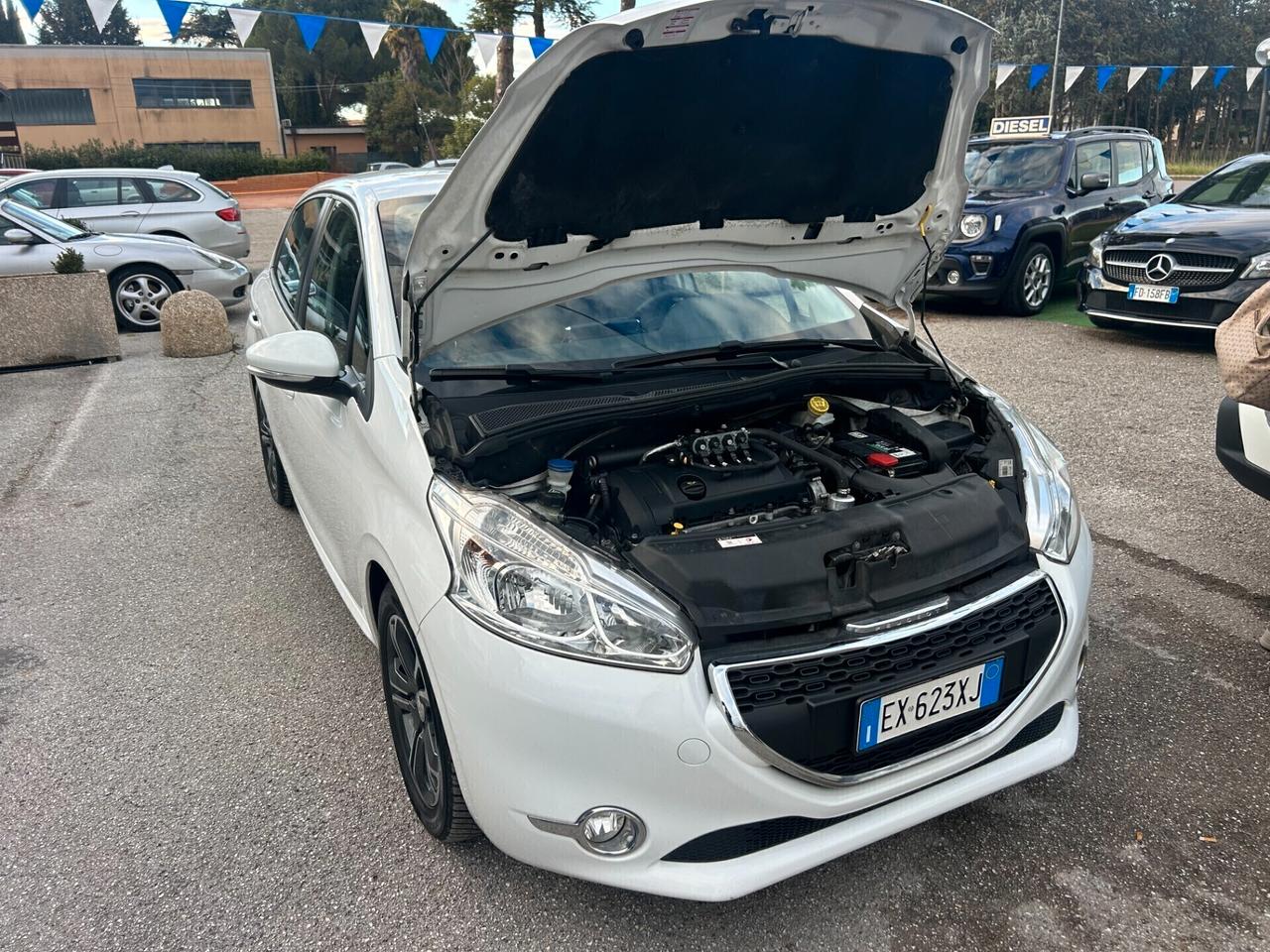 " UNA CHICCA " Peugeot 208 1.4 VTi 5p. GPL Allure