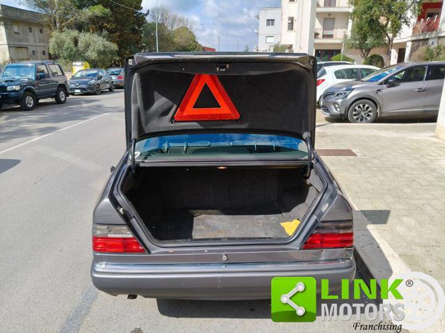 MERCEDES-BENZ E 200 cat Coupé