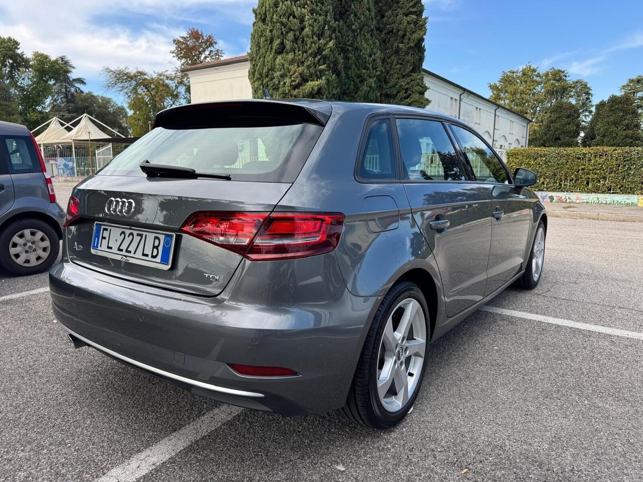 A3 SPB 1.6 TDI 116 CV S tronic Sport
