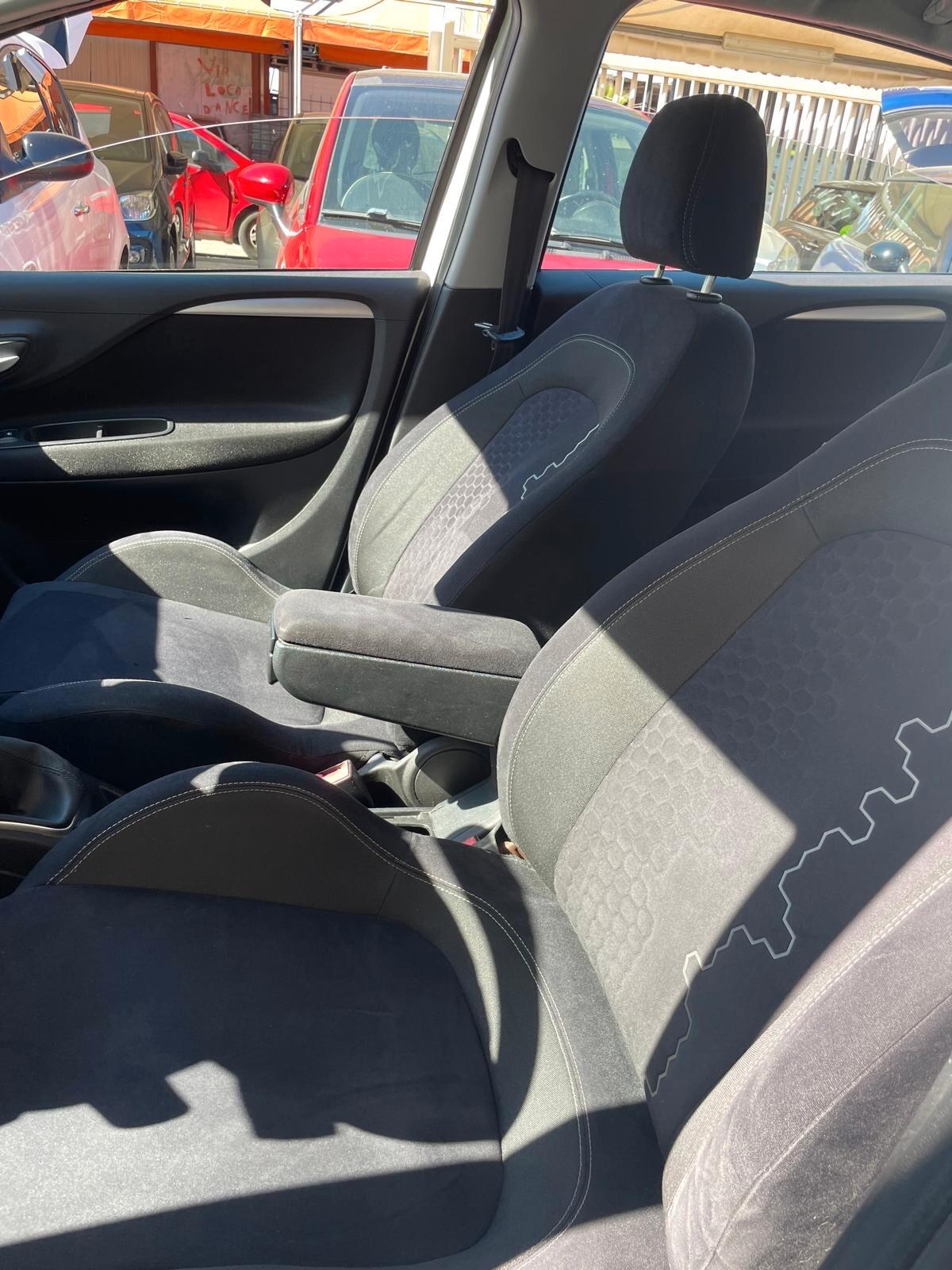 FIAT PUNTO 1.4 BENZ/METANO SENSORI DI PARCHEGGIO...