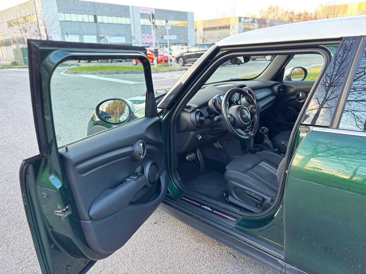 Mini 1.5 Cooper D•AUTO•INTERNI JCW•PERFETTA