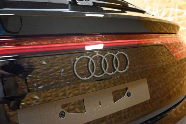 AUDI RS Q8 PERFORMANCE 640CV MOD.2026 CARBOCERAMICI SCONTO22%