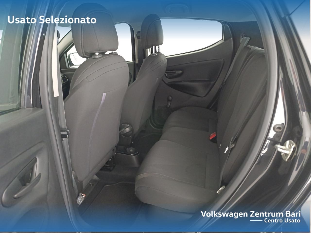 Lancia Ypsilon 1.0 firefly hybrid gold s&s 70cv