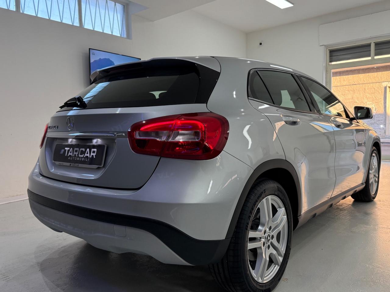 Mercedes-benz GLA 180 d Automatic Business