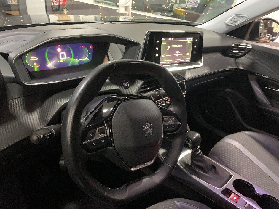 Peugeot 2008 PureTech 130 S&S Allure