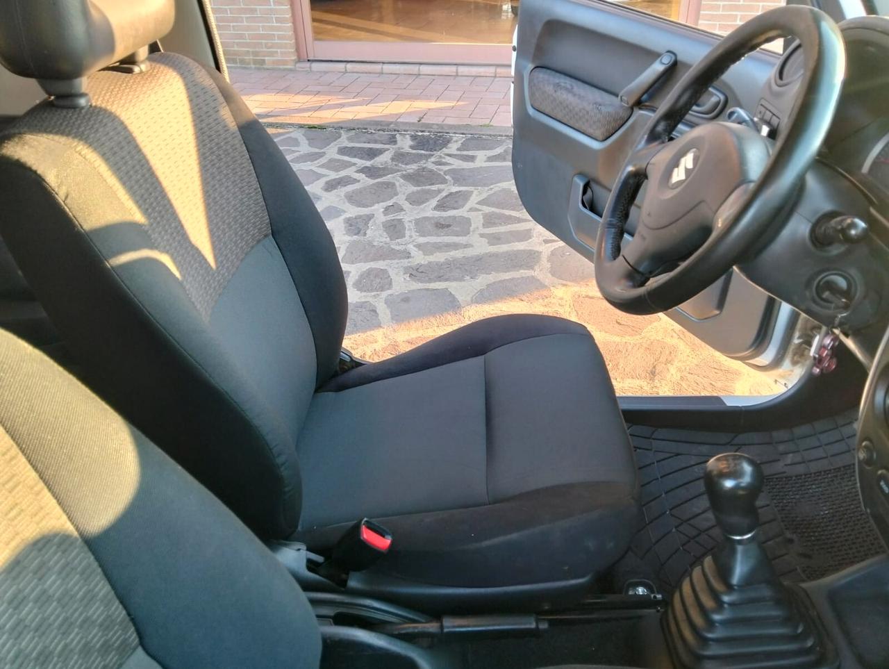 Suzuki Jimny 1.5 DDiS cat 4WD JLX motore nuovo