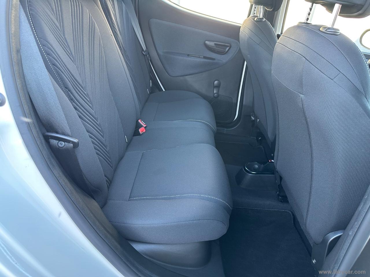 LANCIA Ypsilon 1.0 HYBRID Gold 70CV