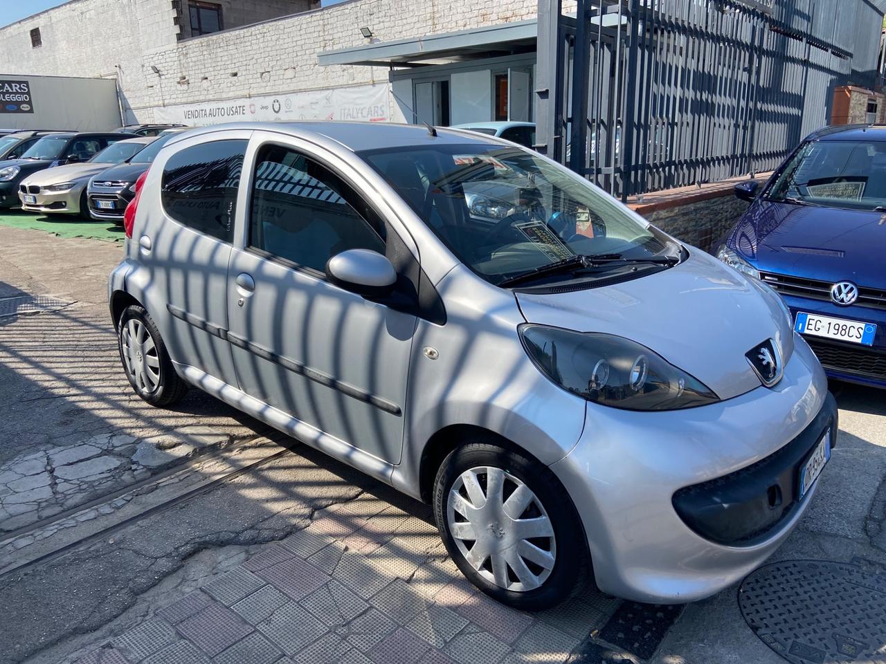 Peugeot 107 1.0 68CV 5p. Desir