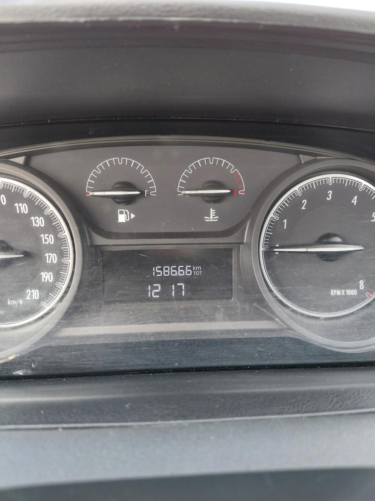 Lancia Ypsilon 1.2 69 CV 5 porte GPL Ecochic Silver