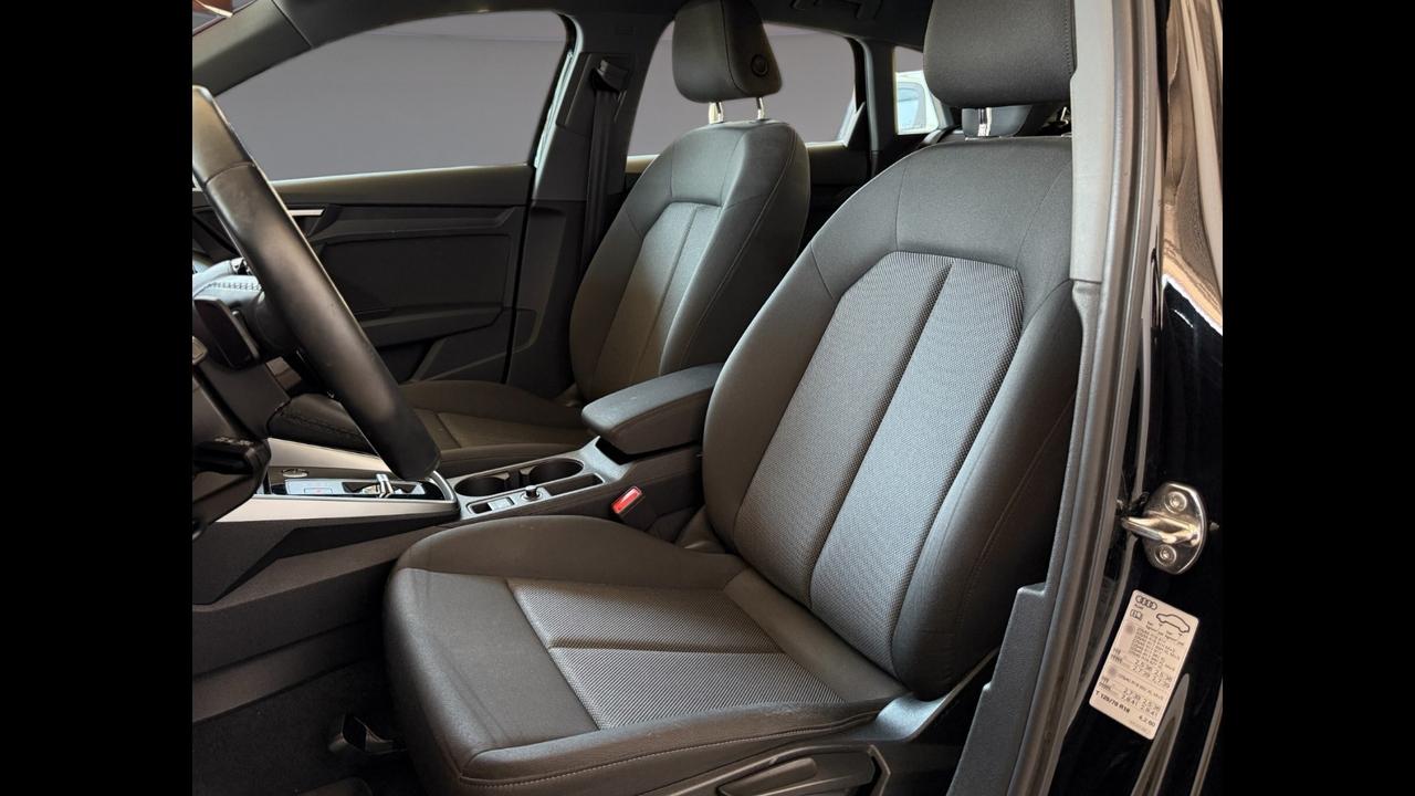 AUDI A3 IV 2020 Sportback - A3 Sportback 30 2.0 tdi Business s-tr