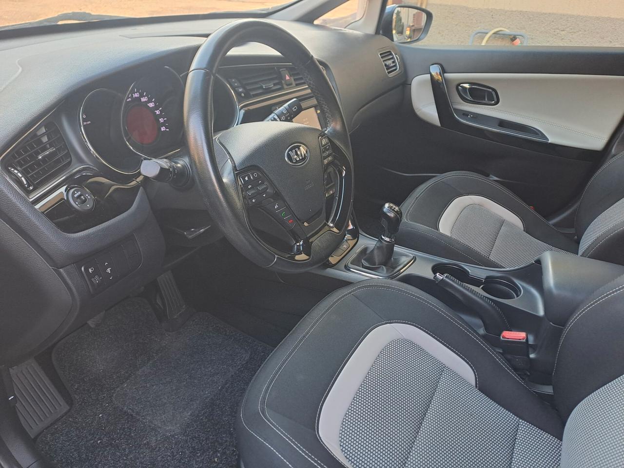 KIA CEED 1.6 CRDI DIESEL E6