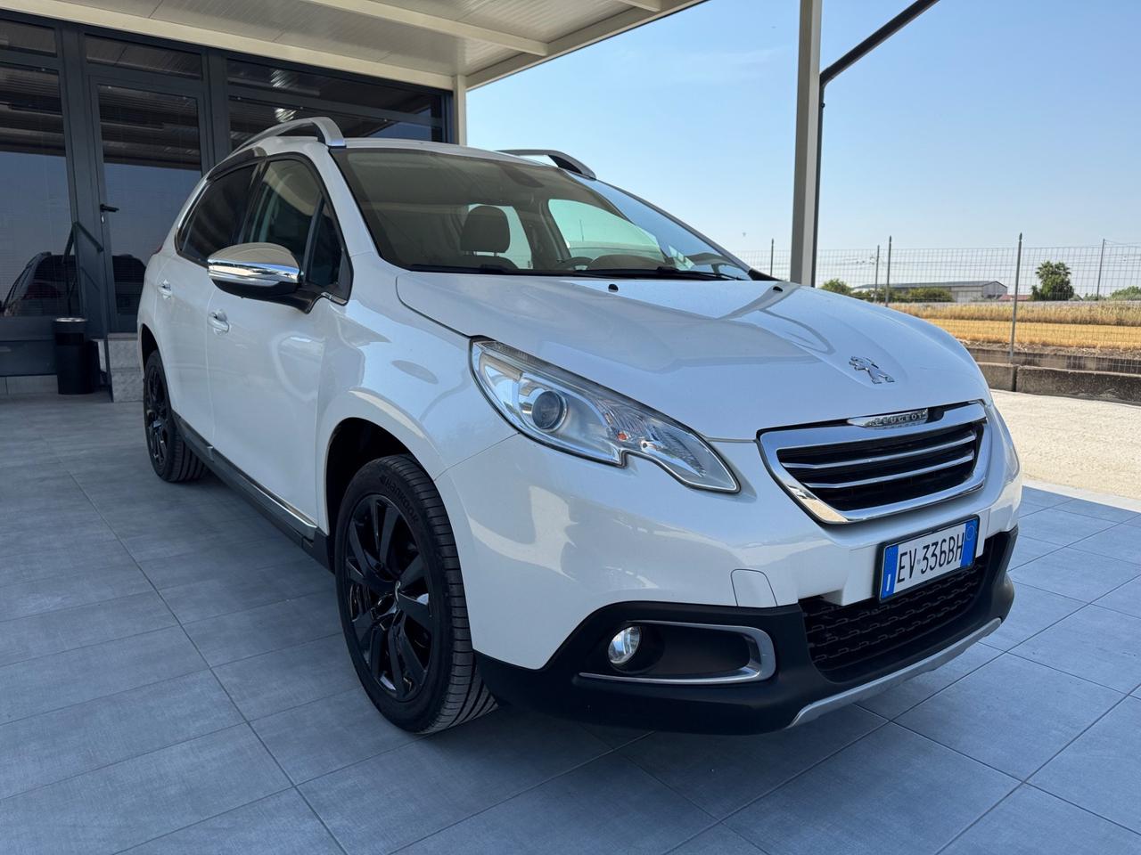 Peugeot 2008 1.6 e-HDi 115 CV Stop&Start Allure