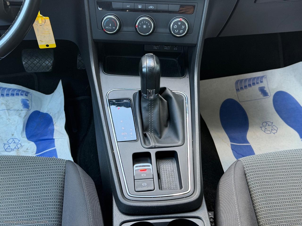 SEAT Leon 1.6 TDI 115 CV DSG ST Business