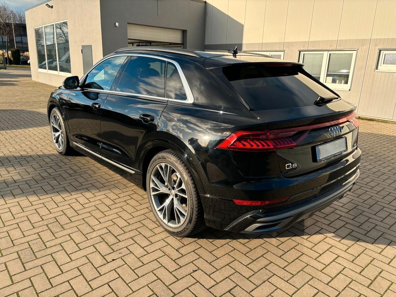 Audi Q8 45 TDI quattro tiptronic Sport