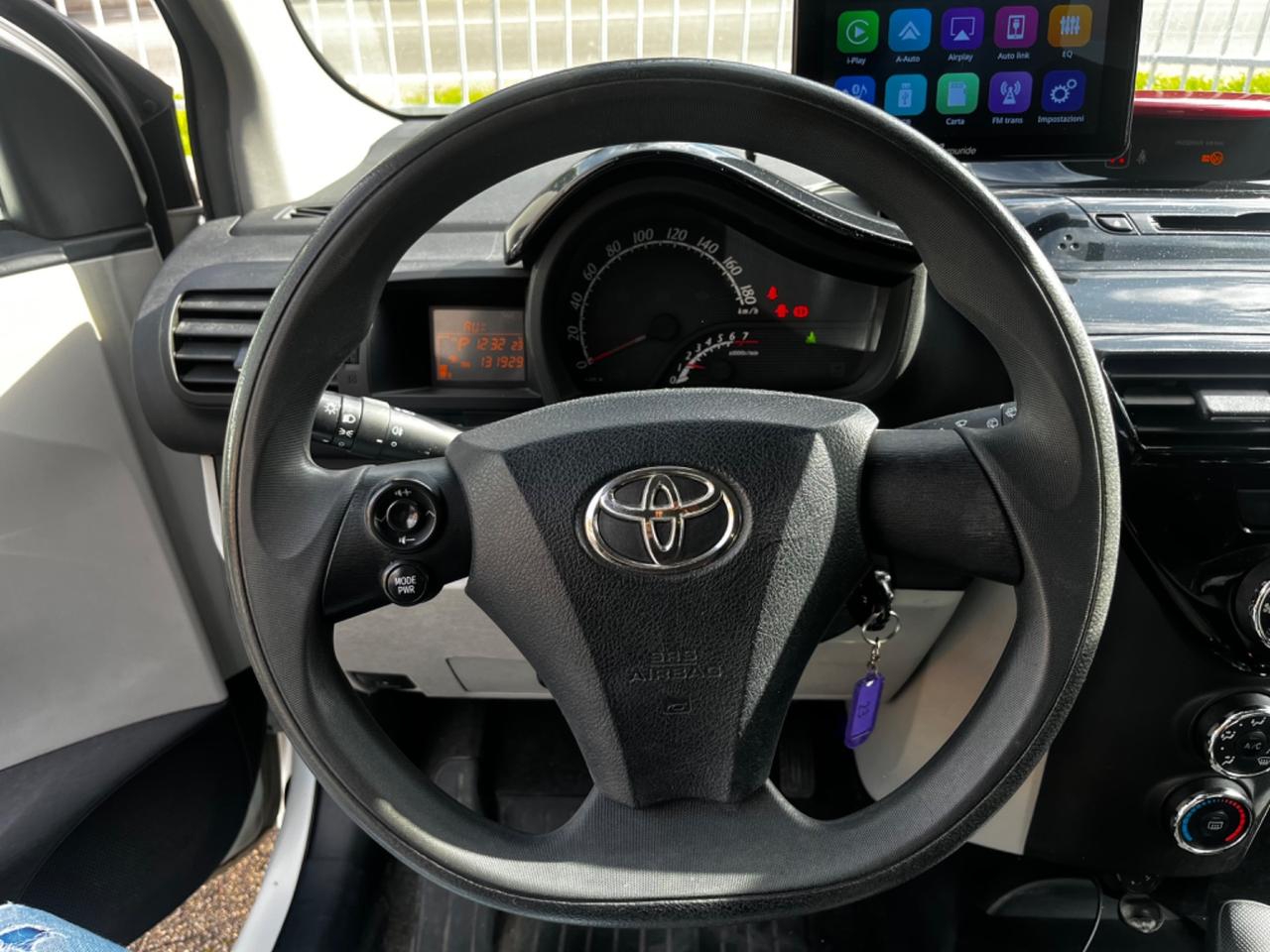 Toyota iQ 1.0 Sol