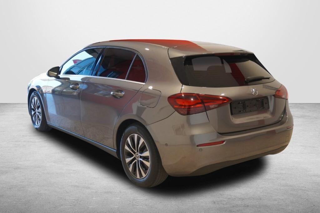 MERCEDES-BENZ A 180D NEW 115CV AUTOMATIC BUSINESS LINE ( FARI LED - CRUISE - PELLE - NAVI PREMIUM - PARK ASSIST - TELECAMERA POST. )