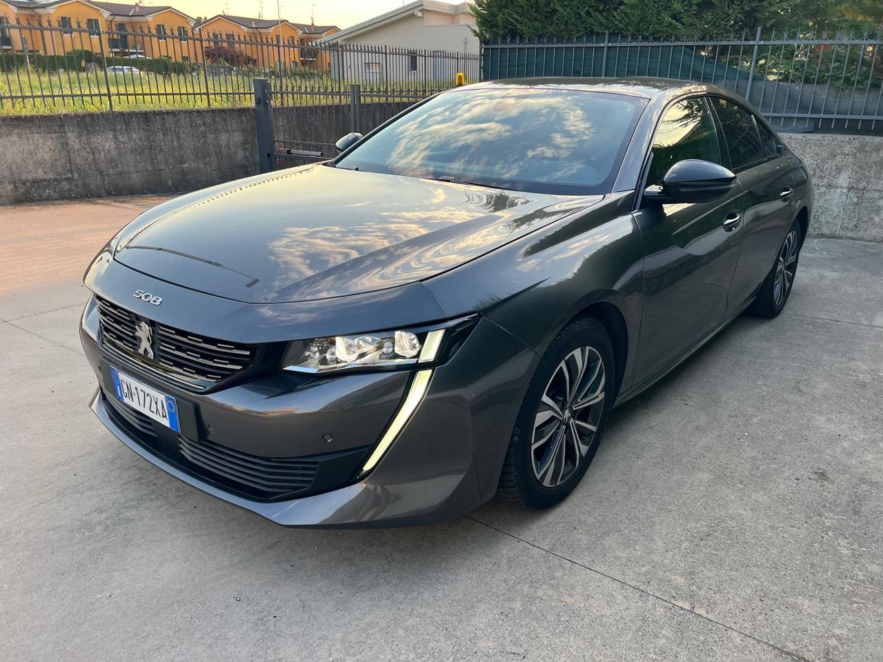 Peugeot 508 Plug-in Hybrid 225 e-EAT8 Allure