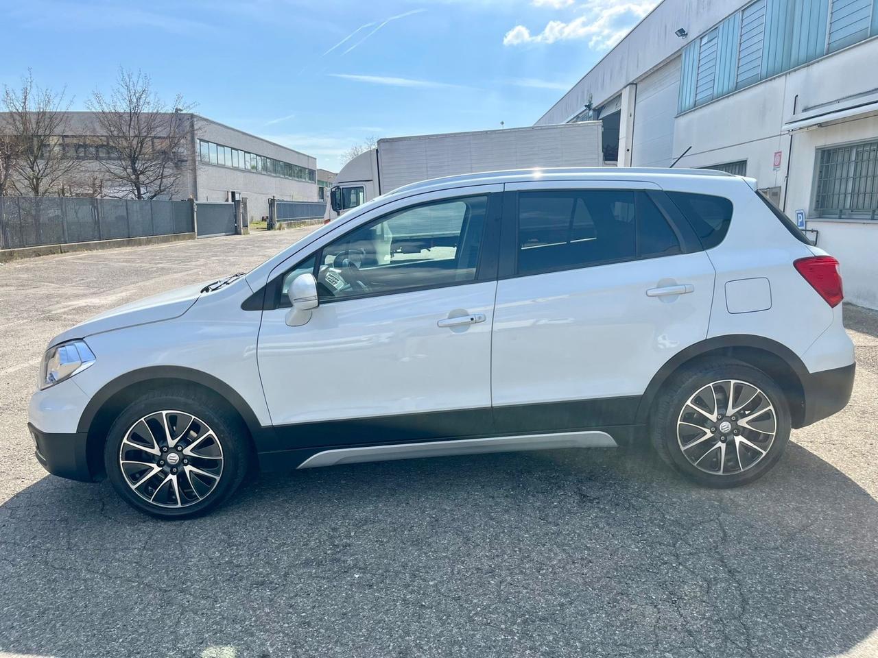 Suzuki S-Cross 1.6d 4WD 2015 145.000km perfetta