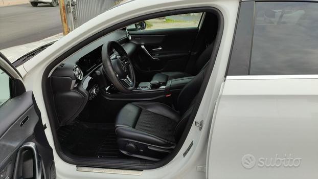 MERCEDES-BENZ A 180 d Business Automa "NAVI"LED
