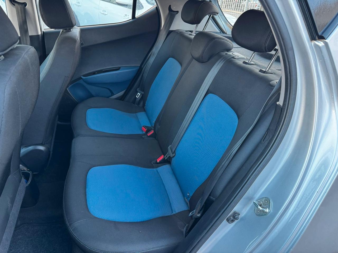 HYUNDAI i10 1,0 GPL 70 CV LOGIN 5P