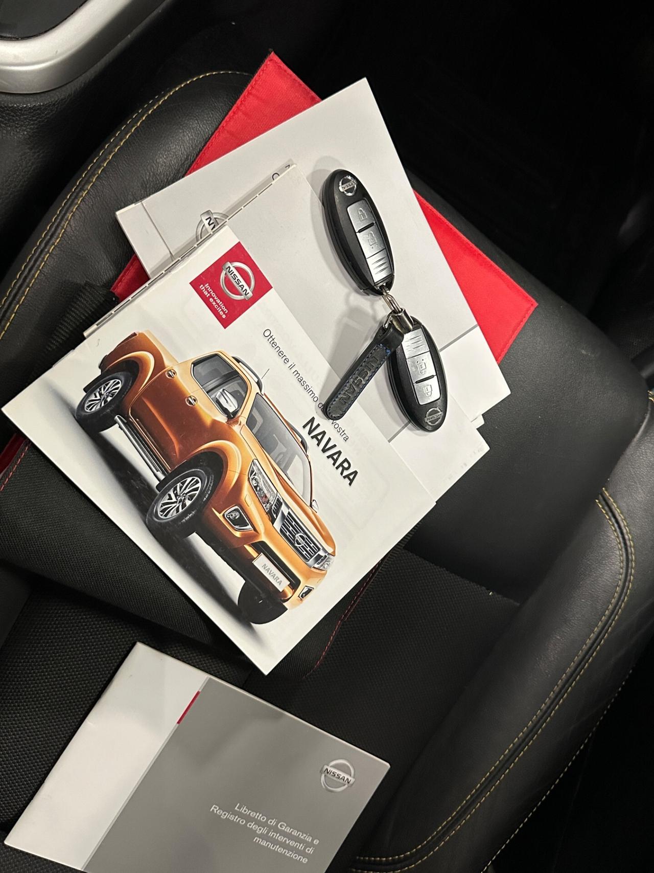 Nissan Navara 2.3 dCi 190 CV 4WD Double Cab N-Guard Aut*