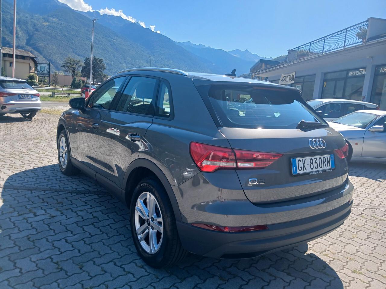Audi Q3 40 TDI quattro S tronic Business Advanced